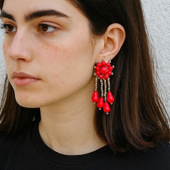 Vintage 1980s Hot Pink Fuschia Beaded Dangle Clip On Earrings - Picture 1 of 5